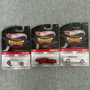 2009 Hot wheels bundle three includes two Wayne’s Garage and one Phil’s Garage